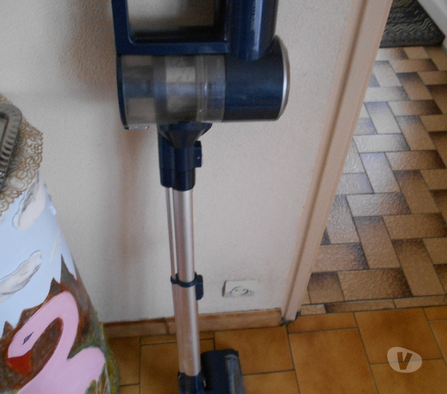 Electroménager occasion Loir-et-Cher Vendome - 41100 - Photos Vivastreet Aspirateur balai