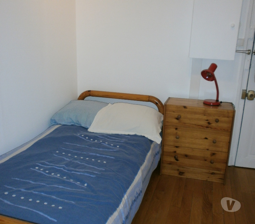 Appartement meublé Paris Paris 14ème ardt - 75014 - Photos Vivastreet CHAMBRE DE BONNE