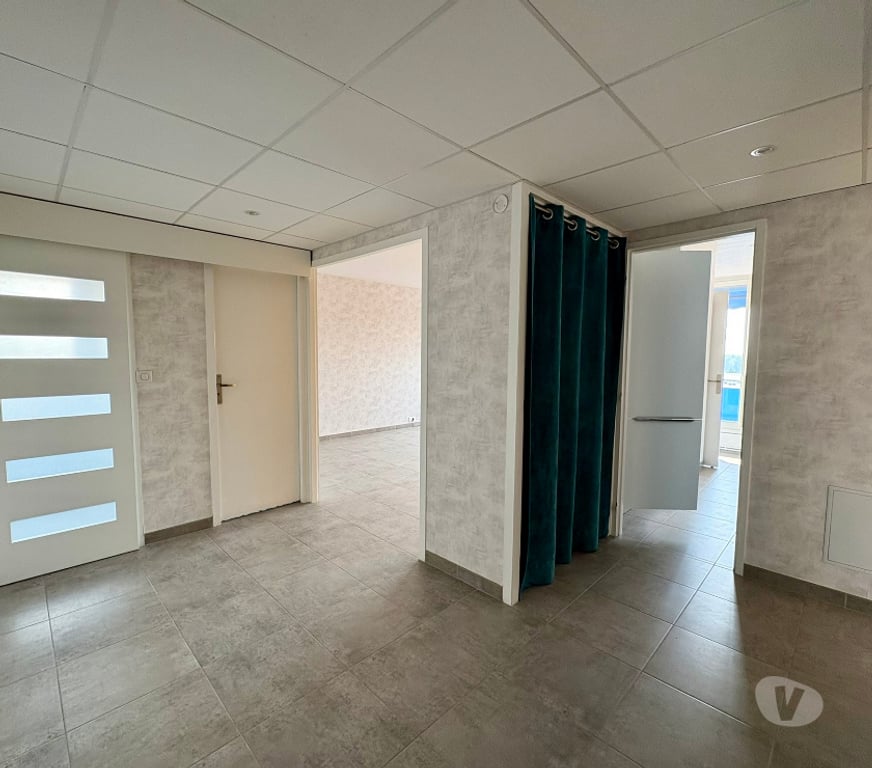 Appartements à vendre Gironde Blanquefort - 33290 - Photos Vivastreet Bel appartement 80m2 3 chambres balcons cave stationnements