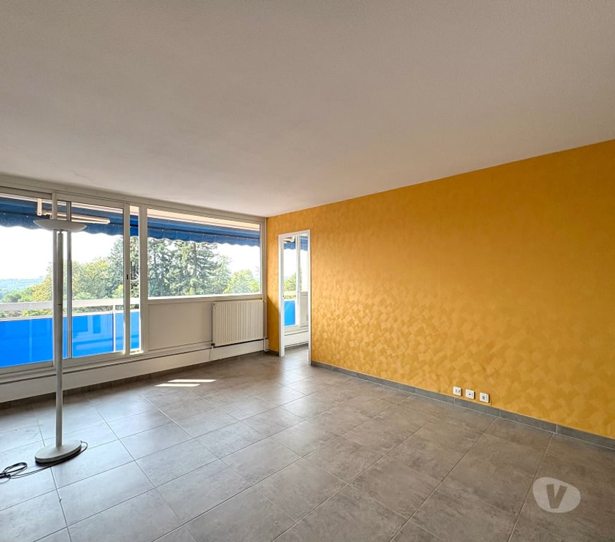Appartements à vendre Gironde Blanquefort - 33290 - Photos Vivastreet Bel appartement 80m2 3 chambres balcons cave stationnements