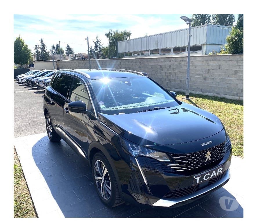 Voiture d'occasion Oise Nogent sur Oise - 60180 - Photos Vivastreet PEUGEOT 5008 ALLURE PACK 130CH ESSENCE EAT8 AN11 2022 7PL