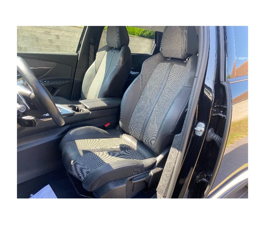 Voiture d'occasion Oise Nogent sur Oise - 60180 - Photos Vivastreet PEUGEOT 5008 ALLURE PACK 130CH ESSENCE EAT8 AN11 2022 7PL