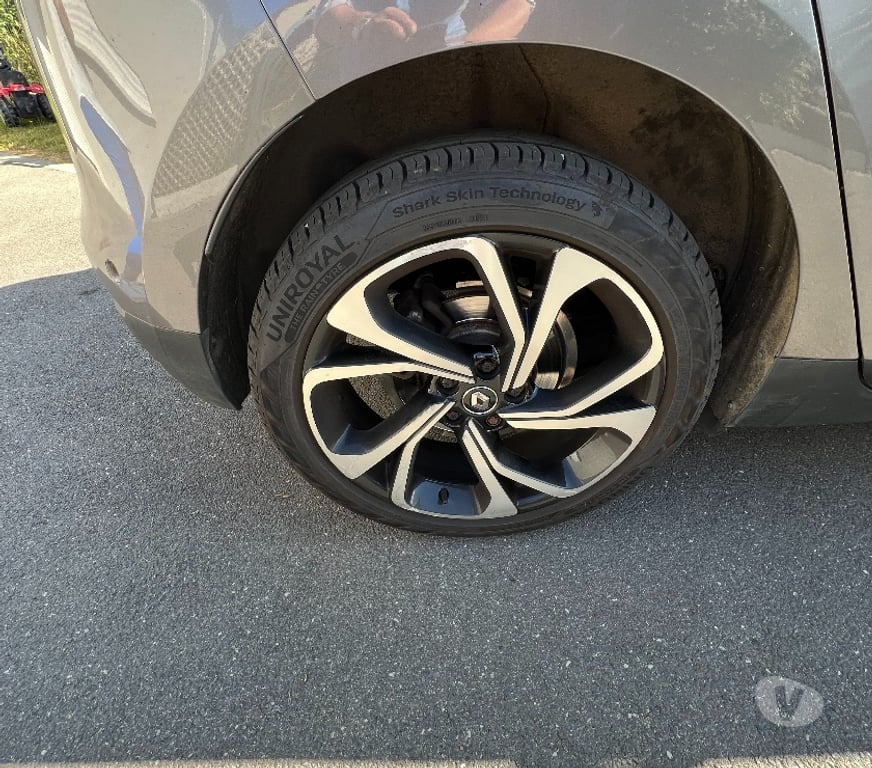 Voiture d'occasion Ille-et-Vilaine Rennes - Photos Vivastreet Renault Scénic IV Intens – Diesel – 115 cv – 2019