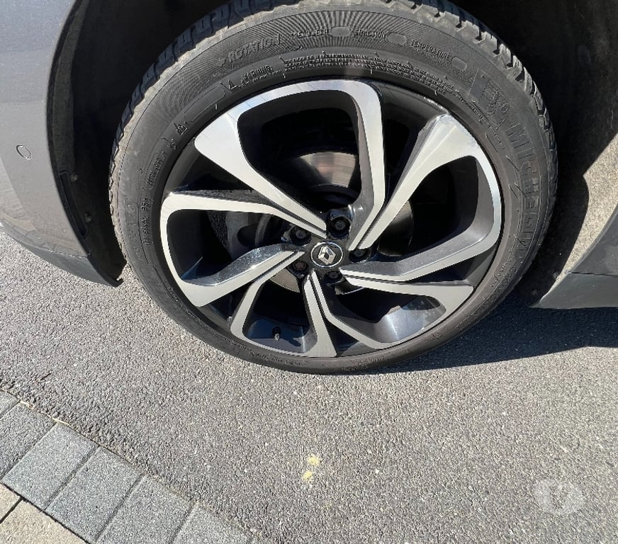 Voiture d'occasion Ille-et-Vilaine Rennes - Photos Vivastreet Renault Scénic IV Intens – Diesel – 115 cv – 2019