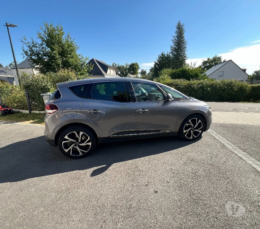 Voiture d'occasion Ille-et-Vilaine Rennes - Photos Vivastreet Renault Scénic IV Intens – Diesel – 115 cv – 2019