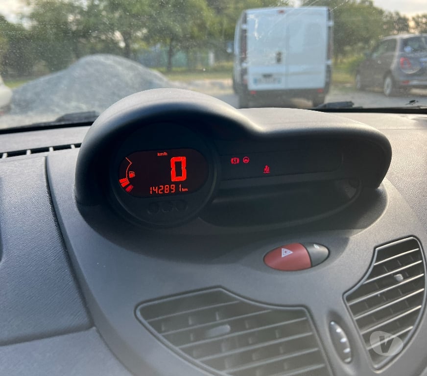 Voiture d'occasion Ille-et-Vilaine Rennes - Photos Vivastreet Renault Twingo 1.2 Essence – 2009 – 142 891 kms