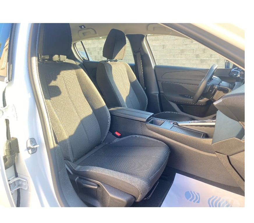 Voiture d'occasion Oise Nogent sur Oise - 60180 - Photos Vivastreet PEUGEOT 308 ACTIVE PACK 130CH ESSENCE EAT8 AN 2023 35260 KM