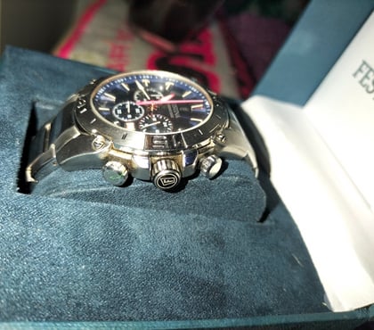 Montres occasion Muret Haute-Garonne - Photos Vivastreet Montre Festina neuve