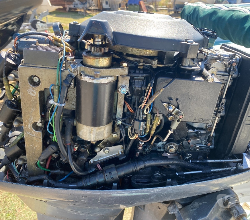 Bateaux à moteur Bouches-du-Rhône St Remy de Provence - 13210 - Photos Vivastreet Vds bateau B2 Marine 450 Wa