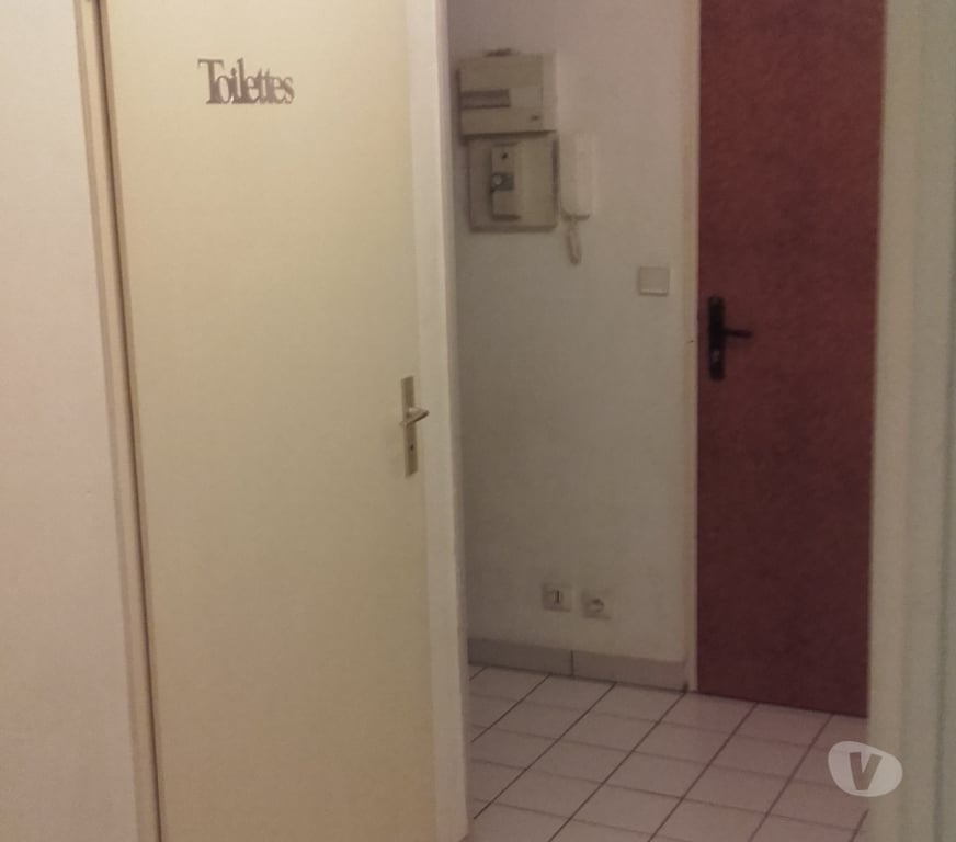 Location appartement Seine-et-Marne Combs la Ville - 77380 - Photos Vivastreet STUDIO A LOUER COMBS LA VILLE