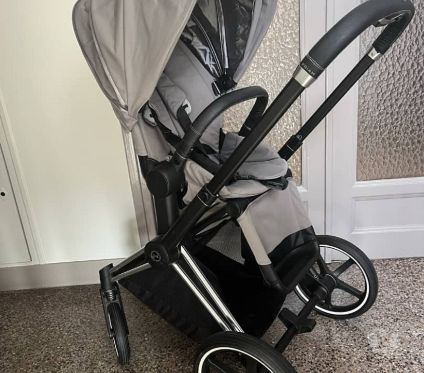 Equipements bébés Paris Paris 1er ardt - 75001 - Photos Vivastreet Poussette trio Cybex Priam 4 platinum