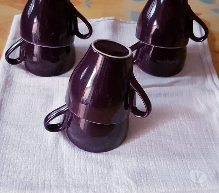 Ameublement & art de la table Nord Croix - 59170 - Photos Vivastreet A SAISIR - Lot Tasses De Café Céramique Verni Violet