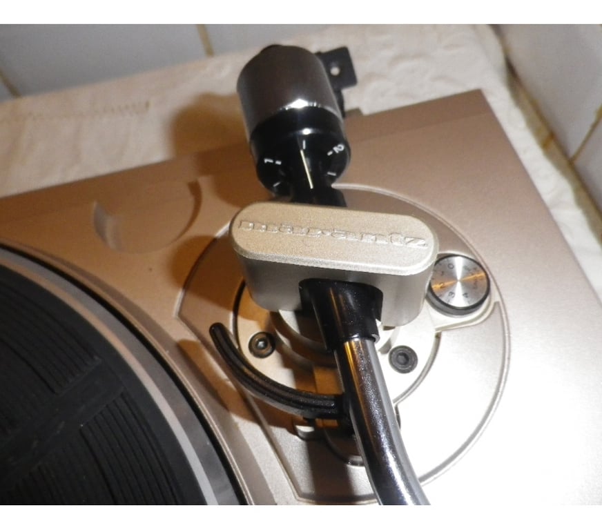 Photo - Video - Son Yvelines Fontenay le Fleury - 78330 - Photos Vivastreet PLATINE VINYLE MARANTZ 6170