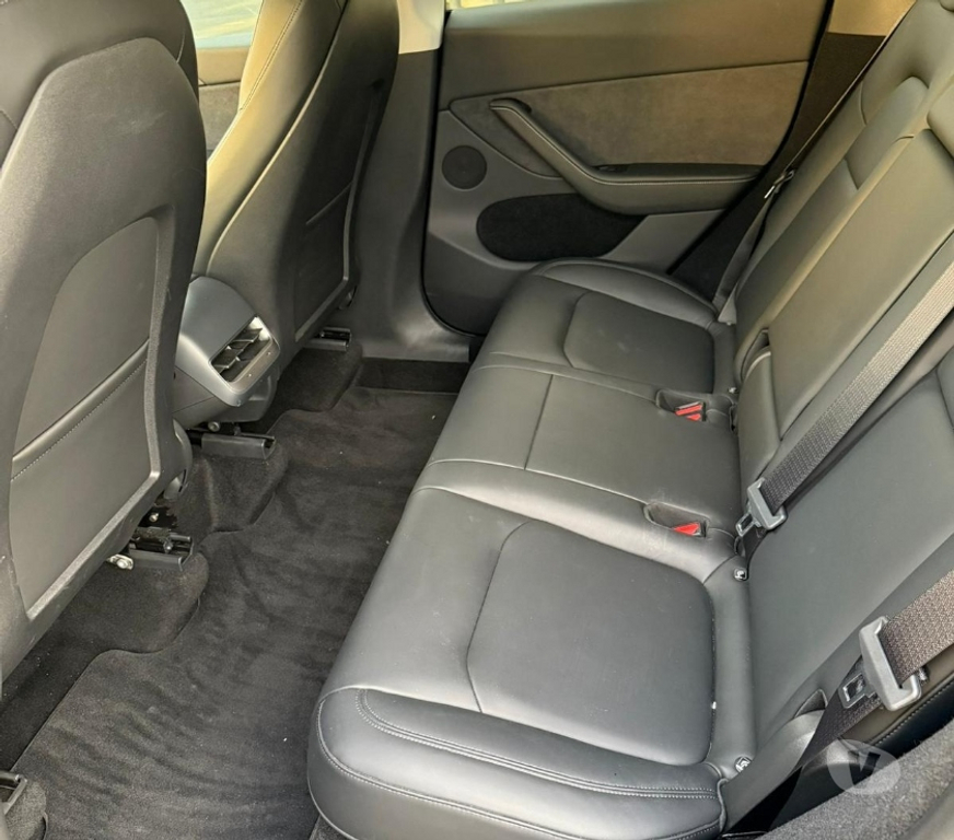 Voiture d'occasion Seine-Saint-Denis Epinay sur Seine - 93800 - Photos Vivastreet Tesla Model Y Propulsion 2024