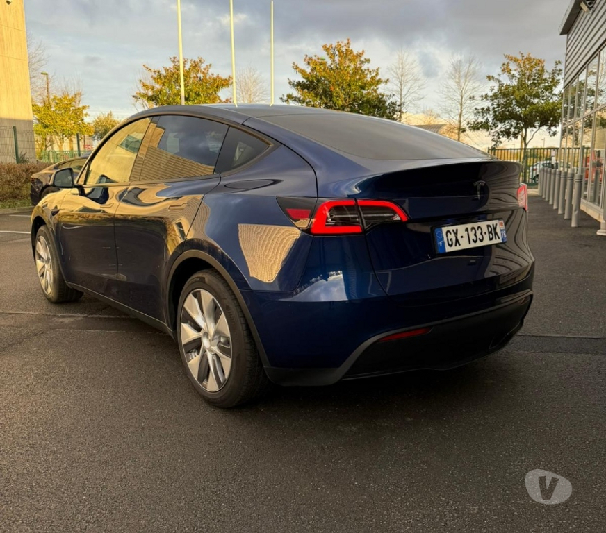 Voiture d'occasion Seine-Saint-Denis Epinay sur Seine - 93800 - Photos Vivastreet Tesla Model Y Propulsion 2024