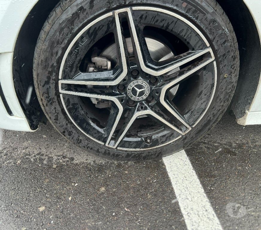 Voiture d'occasion Ille-et-Vilaine Rennes - Photos Vivastreet Mercedes Classe A 200 AMG Line 7G-DCT – Ess - 2019- T.O.
