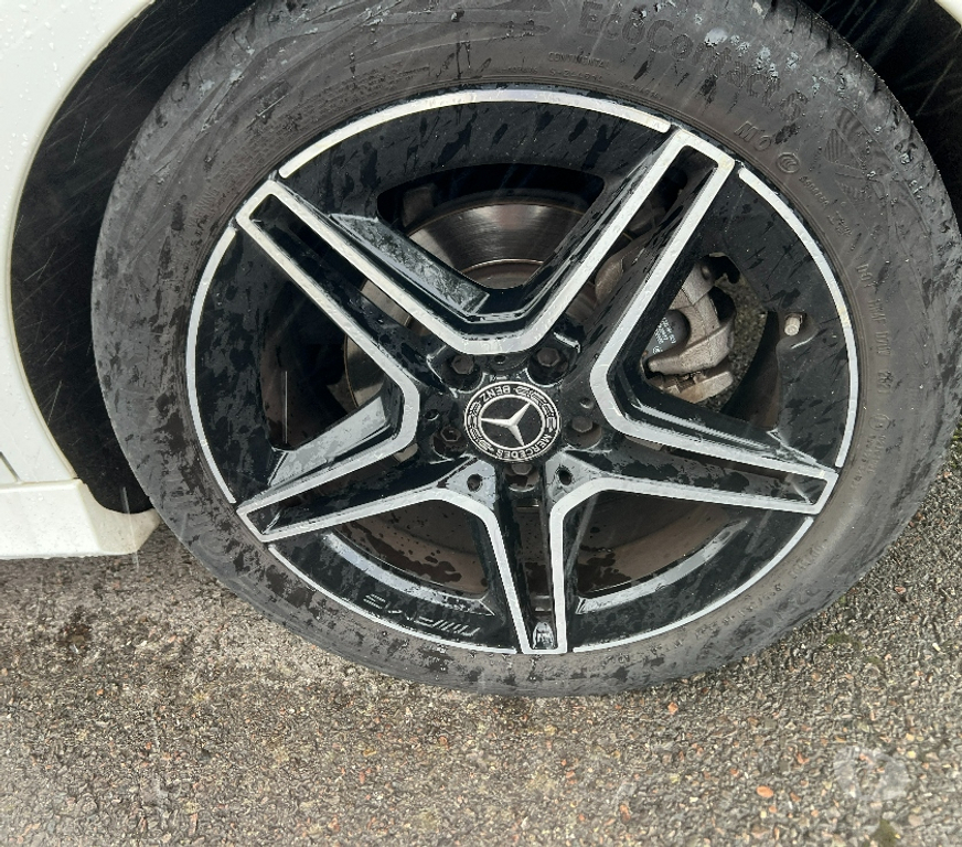 Voiture d'occasion Ille-et-Vilaine Rennes - Photos Vivastreet Mercedes Classe A 200 AMG Line 7G-DCT – Ess - 2019- T.O.