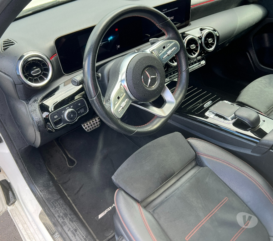 Voiture d'occasion Ille-et-Vilaine Rennes - Photos Vivastreet Mercedes Classe A 200 AMG Line 7G-DCT – Ess - 2019- T.O.