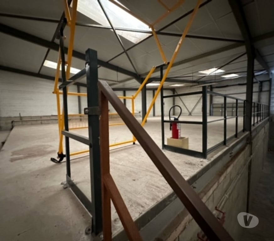 bureaux locaux Hérault Montferrier sur Lez - 34980 - Photos Vivastreet loue entrepot dans zone d activité