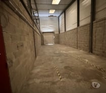 loue entrepot dans zone d activité