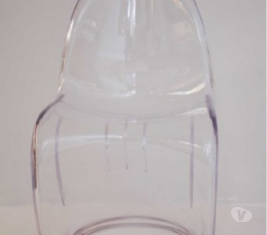 Ameublement & art de la table Ain Bellignat - 01100 - Photos Vivastreet CHAISE design Panton CHAIR transparente renforcée