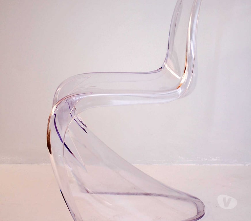 Ameublement & art de la table Ain Bellignat - 01100 - Photos Vivastreet CHAISE design Panton CHAIR transparente renforcée