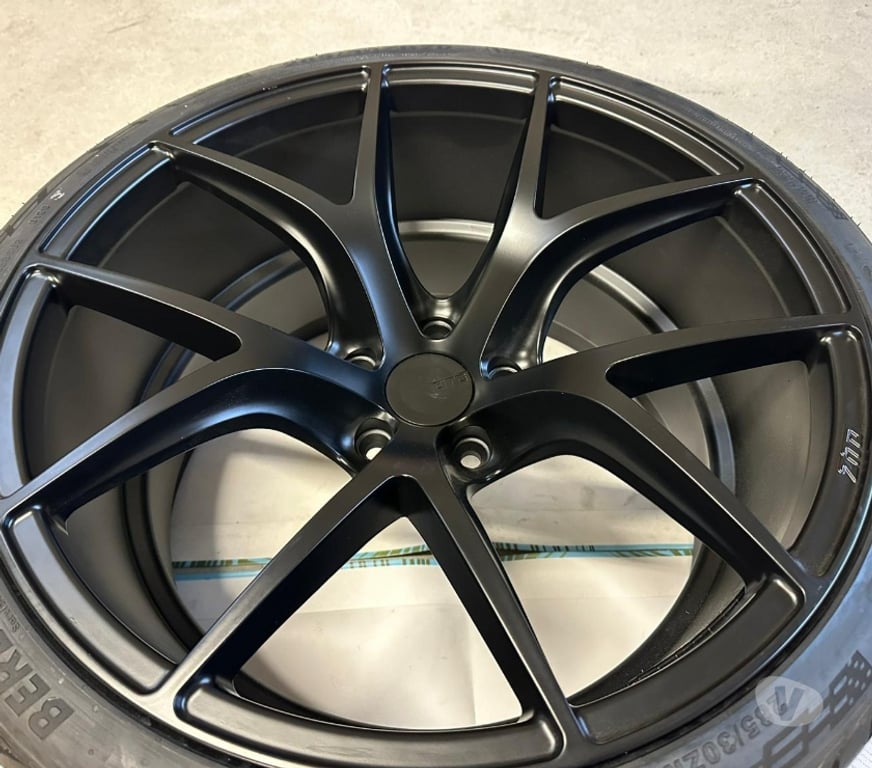 Pièces et services auto Seine-Saint-Denis Epinay sur Seine - 93800 - Photos Vivastreet 4 jantes 20 Pouces ZITO ZS05 BMW Max Concave AVEC LES Pneus