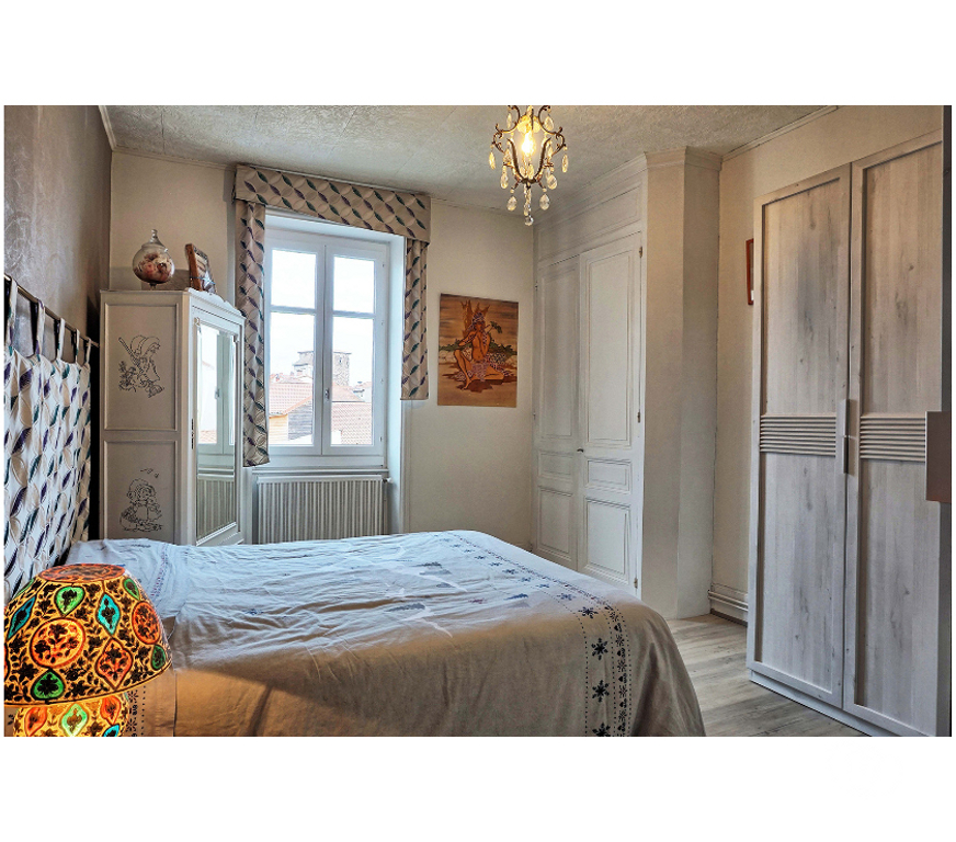 Appartements à vendre Loire Roanne - 42300 - Photos Vivastreet Appartement 4 5 chambres 149 m2 (137 m2 en loi carrez)