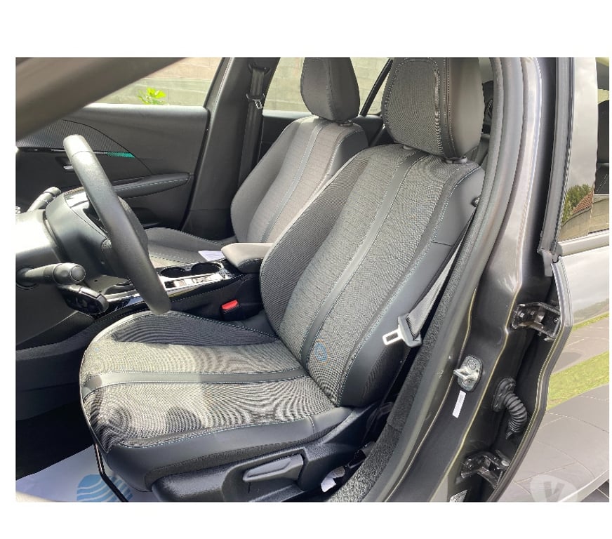 Voiture d'occasion Oise Nogent sur Oise - 60180 - Photos Vivastreet PEUGEOT 208 ALLURE 100 CH BVM6 AN 2023 15312 KM 10900E