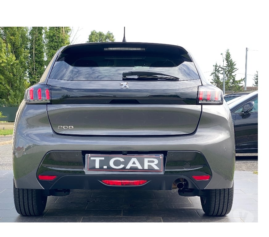 Voiture d'occasion Oise Nogent sur Oise - 60180 - Photos Vivastreet PEUGEOT 208 ALLURE 100 CH BVM6 AN 2023 15312 KM 10900E
