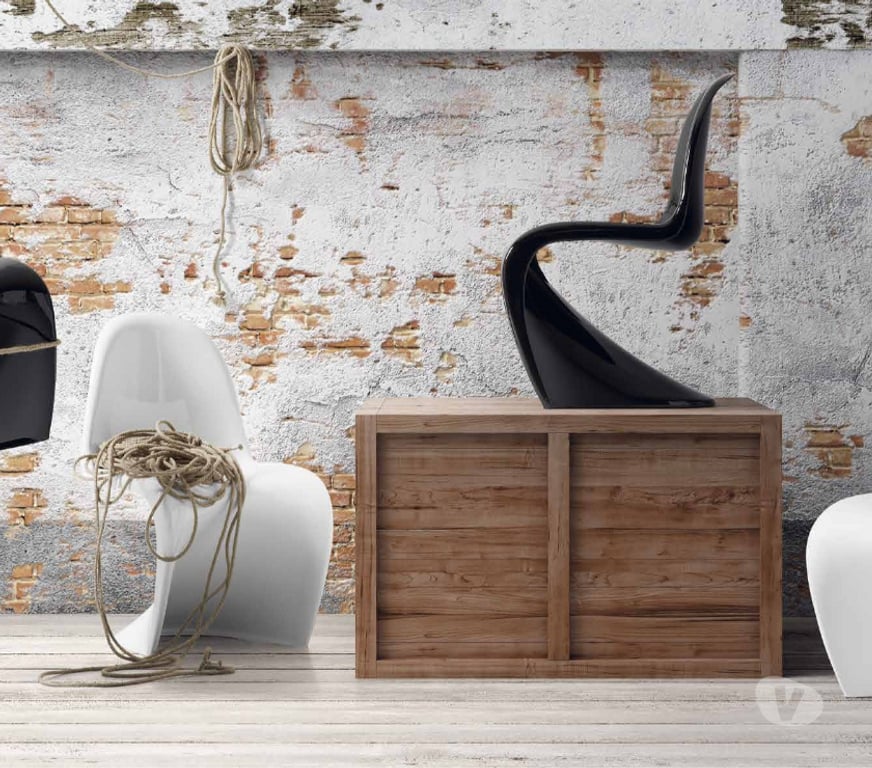 Ameublement & art de la table Ain Bellignat - 01100 - Photos Vivastreet Chaise design Panton chair brillante blanc noir ABS