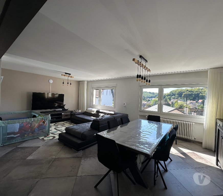 Vente Maison Meurthe-et-Moselle Thil - 54880 - Photos Vivastreet Maison familiale spacieuse avec jardin, terrasses et garage!