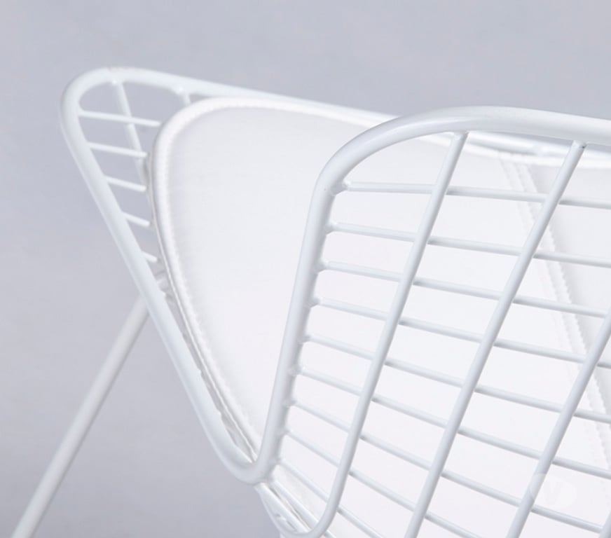 Ameublement & art de la table Ain Bellignat - 01100 - Photos Vivastreet wire chair all white coussin