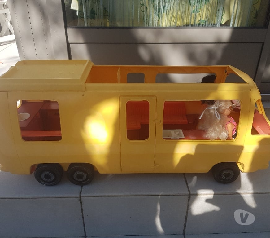 Jeux - Jouets Essonne Juvisy sur Orge - 91260 - Photos Vivastreet barbies ensemble camping car, voiture, vélo, meubles
