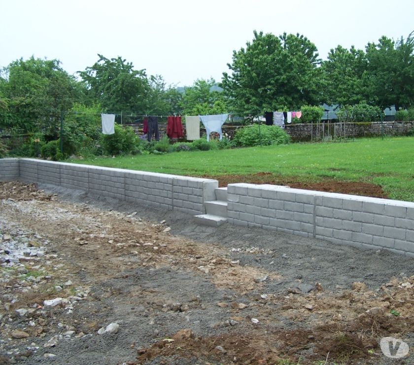 mur béton soutènement blocs gabion - Perrigny - 39570 - Matériel pas