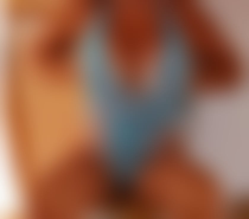 Escorts Belfast Ormeau - Belfast - Photos for Local mature Joanne 07896 338773