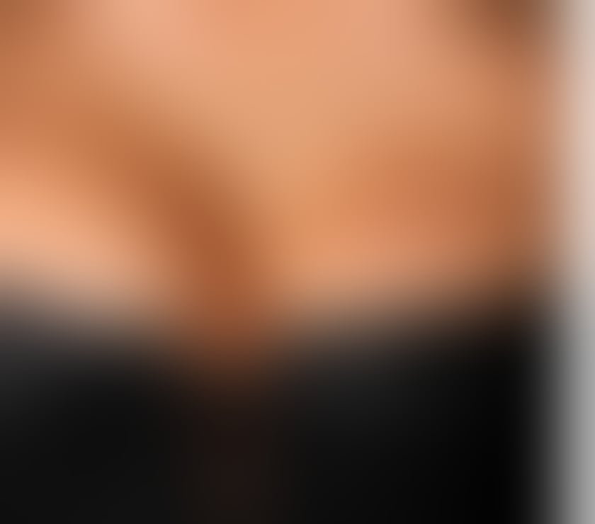 Escorts Essex Basildon - Photos for KELLY ,very very busty blonde Milf - Basildon