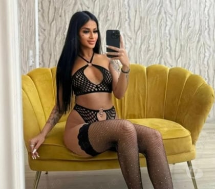 Escorts and Massages Canary Wharf East London - Photos for Your Perfect Escape ✨ London’s Elite Experience 💕