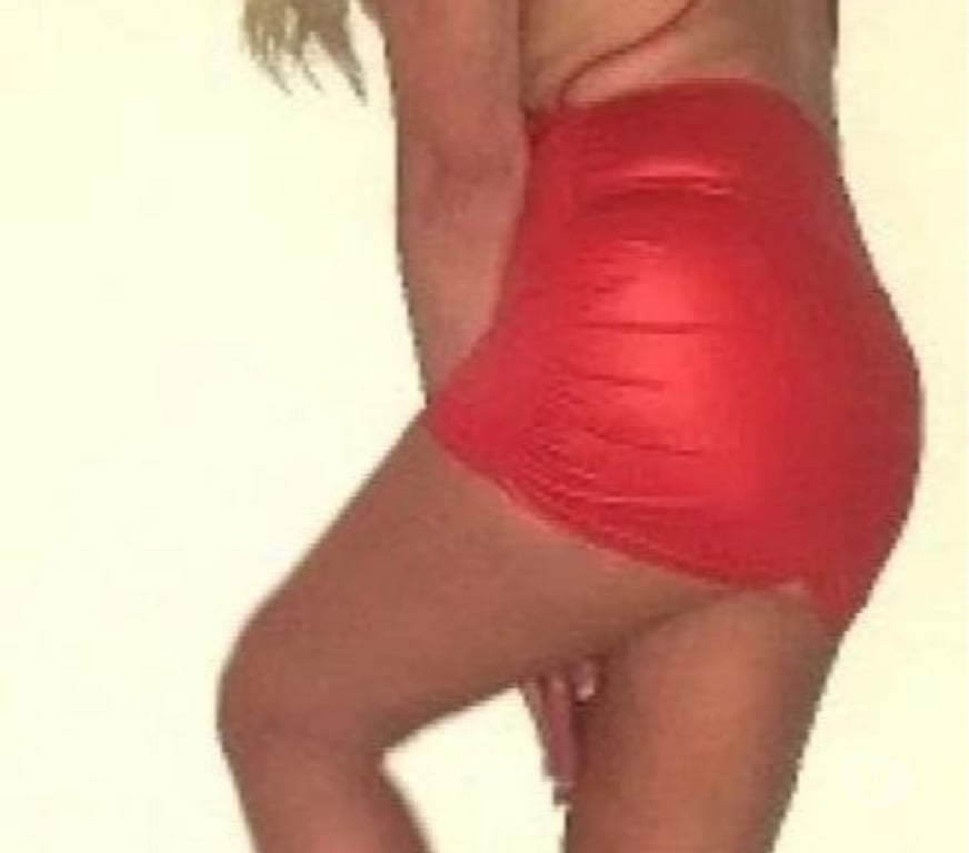 Escorts West Midlands Wolverhampton - Photos for *** Elegant Blonde MILF *** Wolverhampton WV1