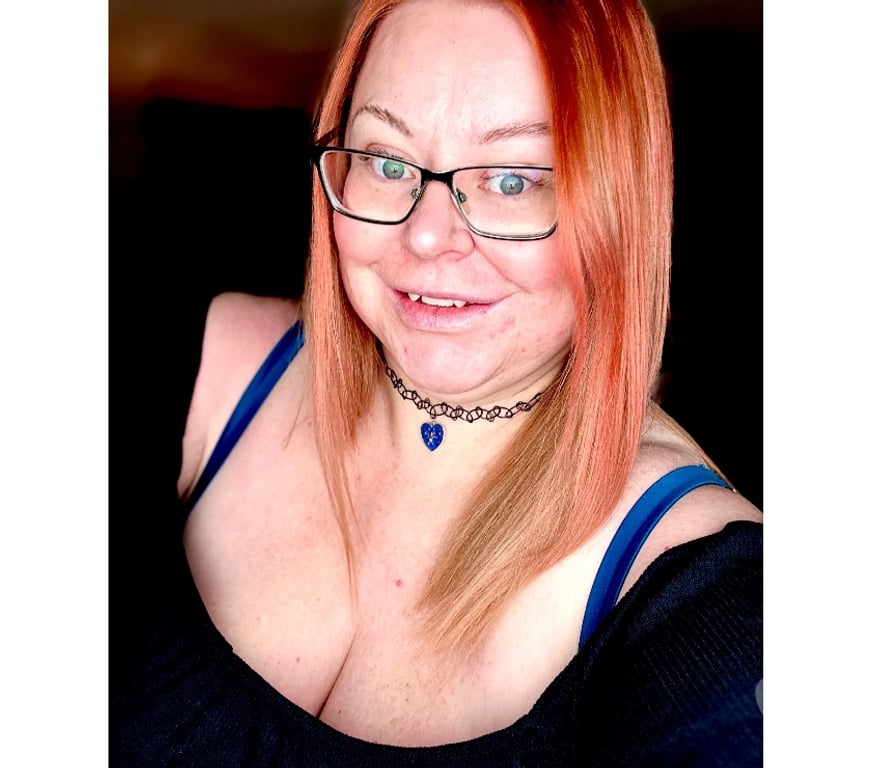 Adult Entertainment York York - York - Photos for 🔥curvaceous confident busty mature ginger Sarah🔥