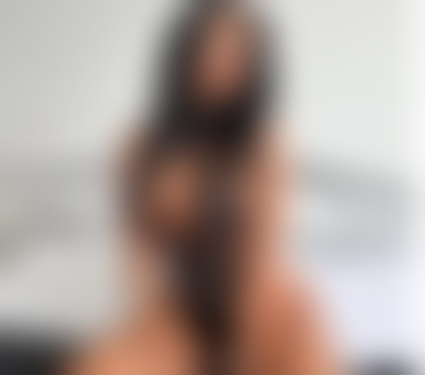 Escorts Wiltshire Swindon - Photos for KELLY-Party girl-Incall & outcalll not rush!