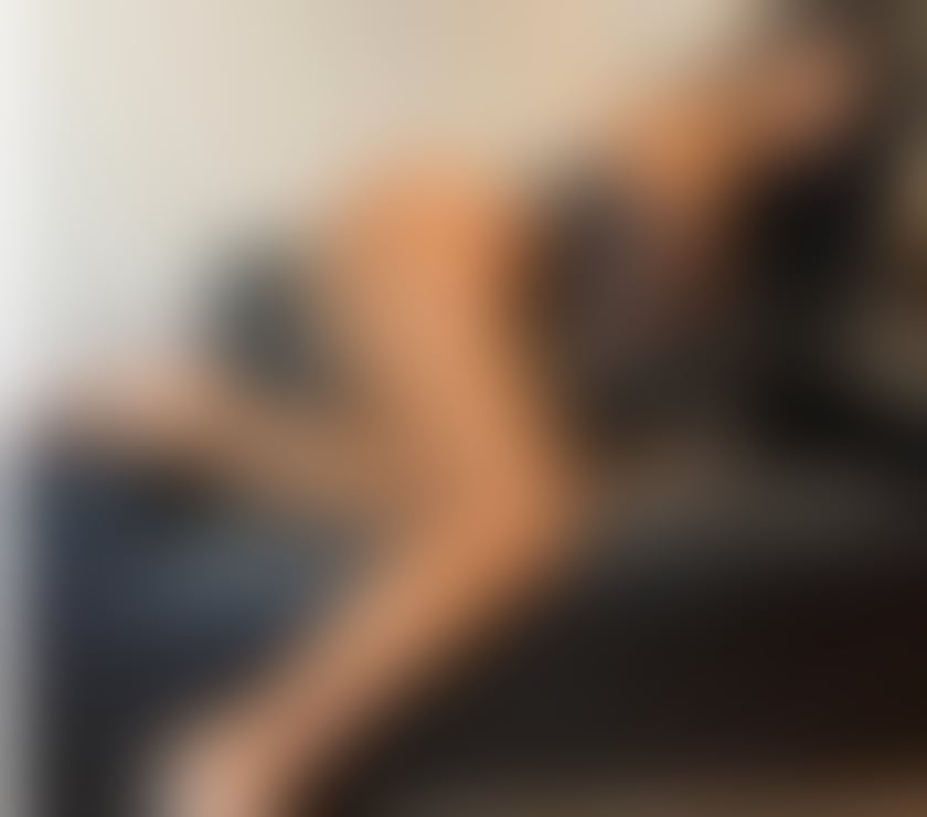 Escorts Wiltshire Swindon - Photos for KELLY-Party girl-Incall & outcalll not rush!