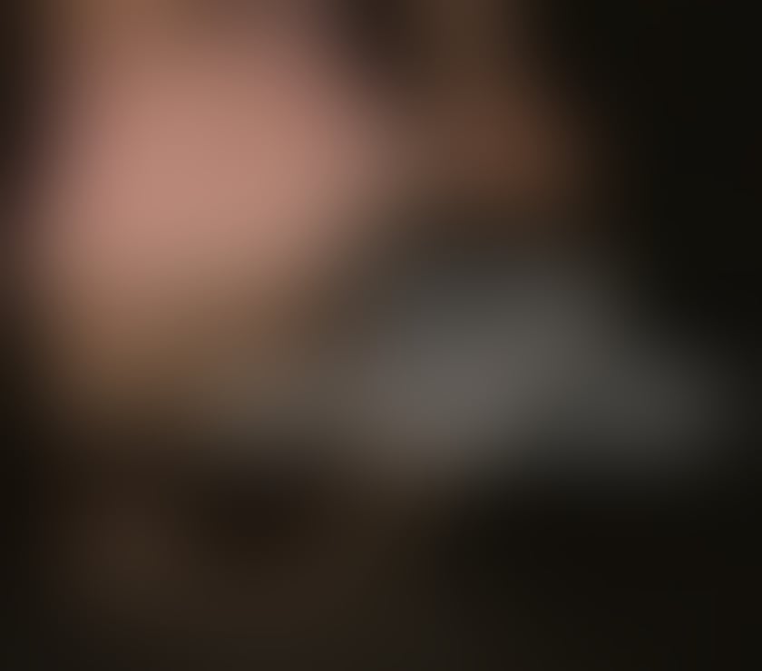 Escorts South West London Richmond upon Thames - Photos for Sexy petite blonde Louise - 100% English and Independent. X