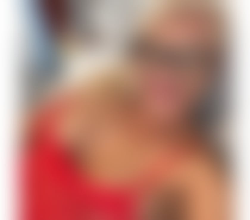 Escorts Hertfordshire Stevenage - Photos for Sexy Suzy milf new girl In Stevenage !