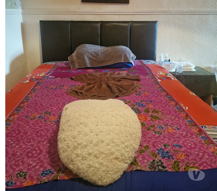 Escorts Derbyshire Derby - Photos for Iris Thai massage call me with number 07391509434