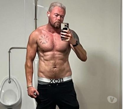 Gay escorts Rowley Village Sandwell - Photos for Xl hung for massage and escorting available NOW