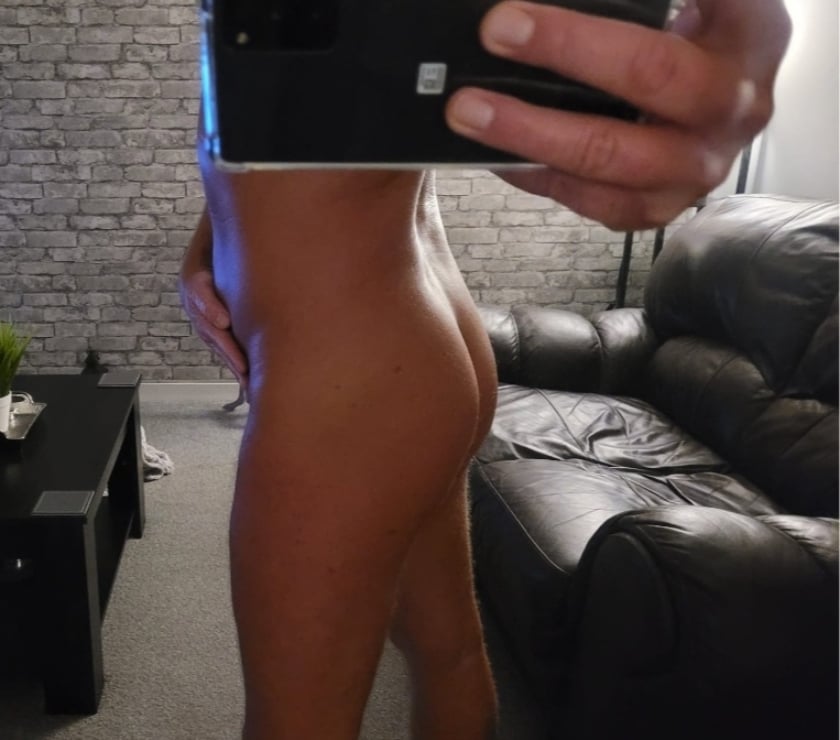  Gay massage Burley Leeds - Photos for 2 guys, 4 Hands, for your pleasure
