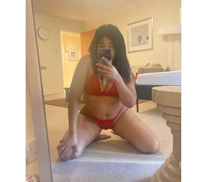 Duo Escorts Tottenham North London - Photos for LARA LADY BE HAPPY WITH ME