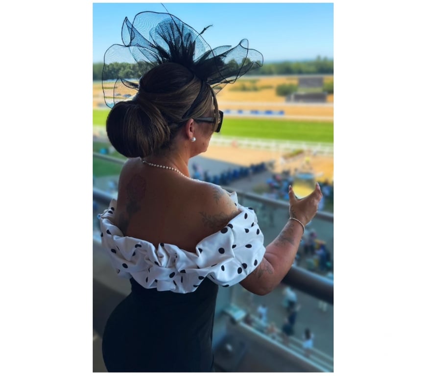 Adult Entertainment South West London Chelsea - South West London - Photos for Tattoos,Tan lines, Natural 36F, size14, Adult British model.