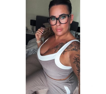 Adult Entertainment Chelsea South West London - Photos for 46yrs old! BRITISH! Natural 36F, size 12, Adult Model.